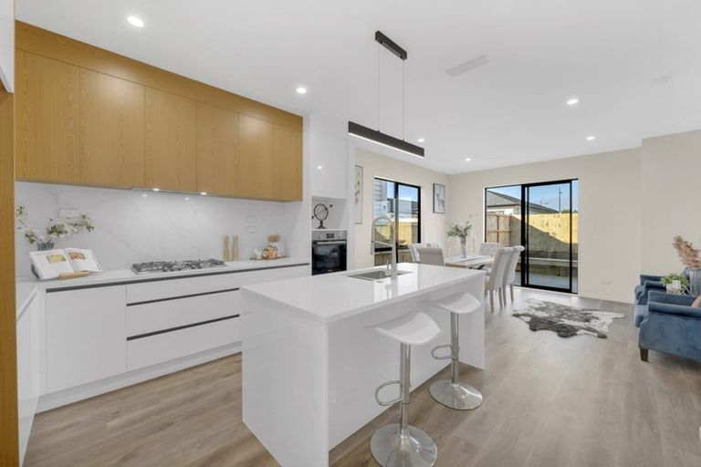 Photo of property in 7 Woven Place, Karaka, 2113