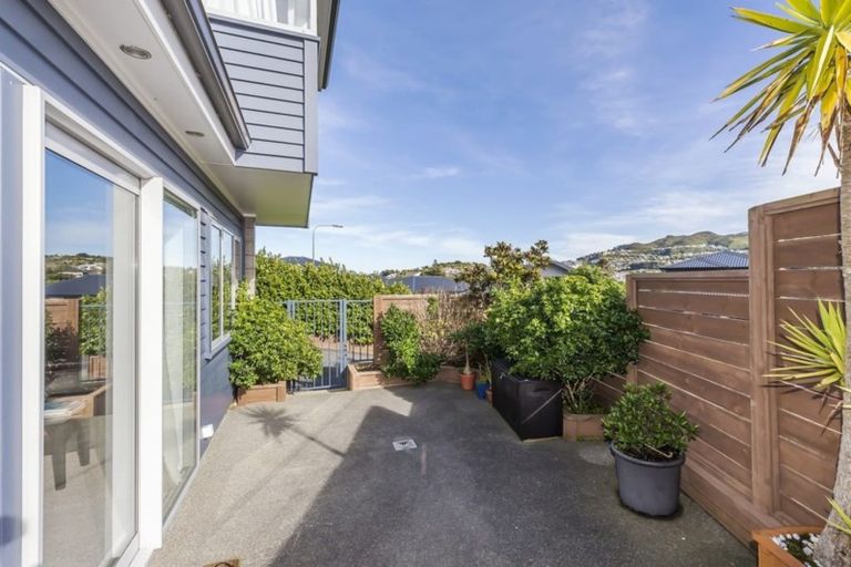 Photo of property in 3 Cresswell Place, Johnsonville, Wellington, 6037