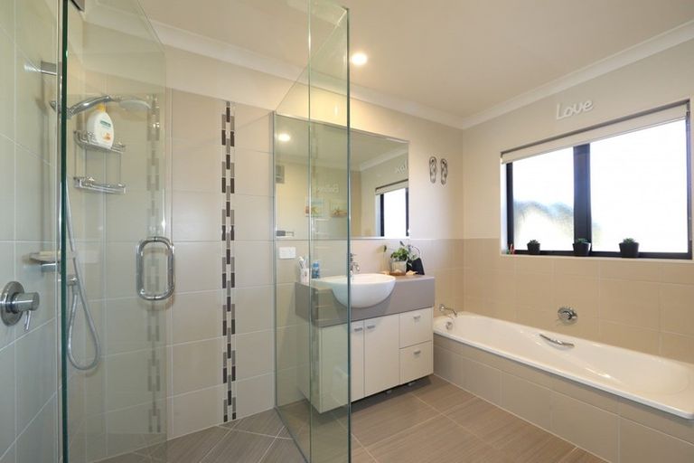 Photo of property in 93 Russell Robertson Drive, Havelock North, 4130