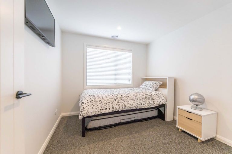 Photo of property in 35 Ashford Avenue, Hokowhitu, Palmerston North, 4410