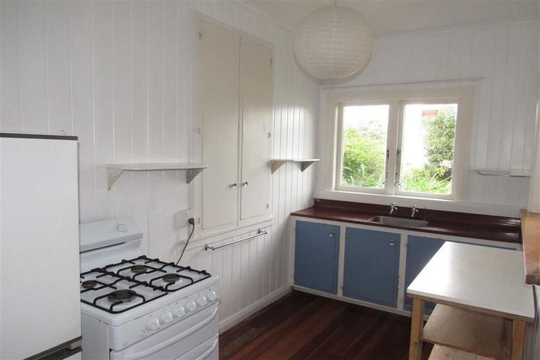 Photo of property in 1/12 Te Anau Avenue, Hataitai, Wellington, 6021