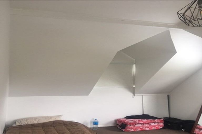 Photo of property in 37 Makiri Street, Helensville, 0800