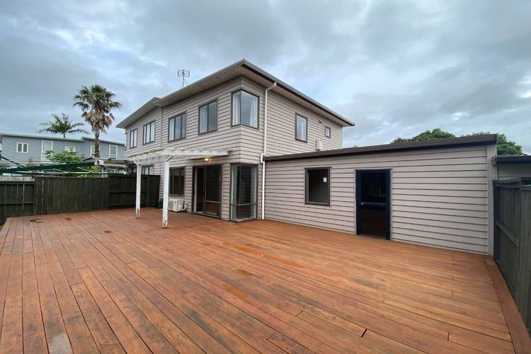 Photo of property in 17/45 Secoia Crescent, Mangere, Auckland, 2022