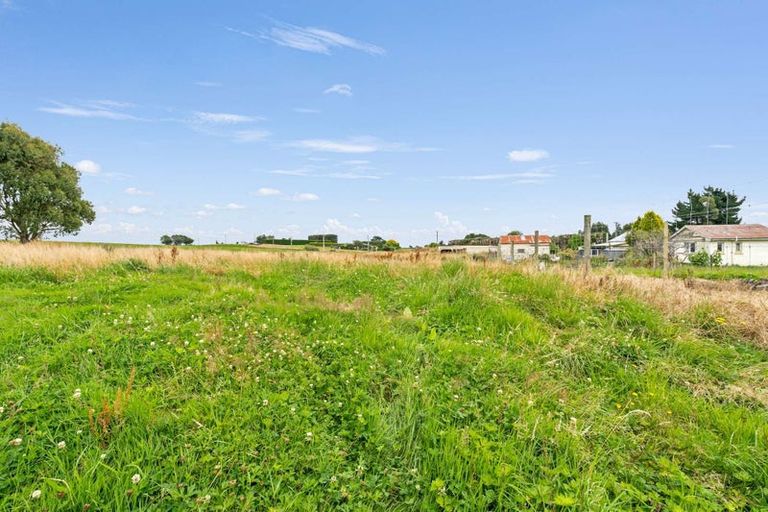 Photo of property in 4 Robertson Street, Woodlands, Invercargill, 9871