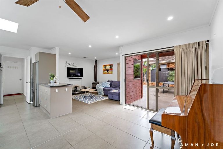 Photo of property in 6 Muscat Place, Henderson, Auckland, 0612