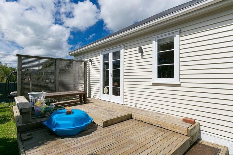 Photo of property in 12 Bannister Avenue, Johnsonville, Wellington, 6037