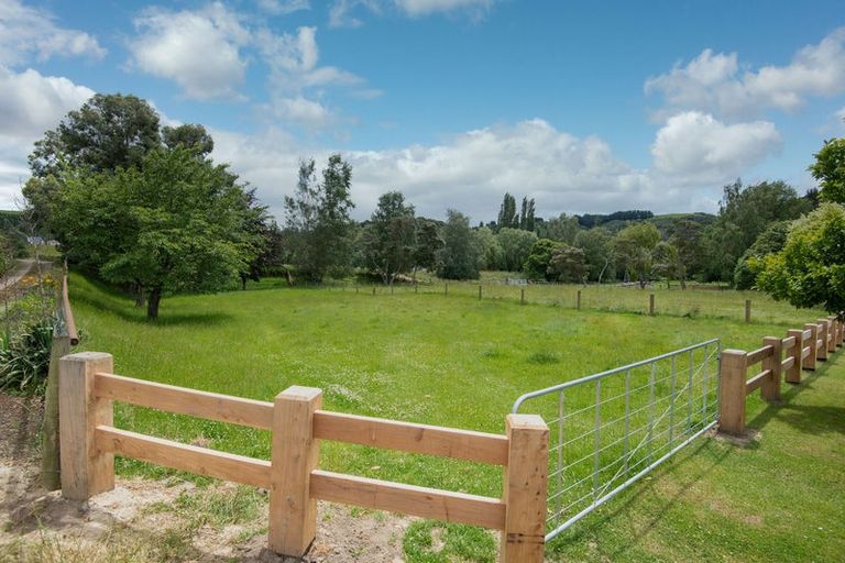 Photo of property in 806 Outram-mosgiel Road, Riverside, Outram, 9073