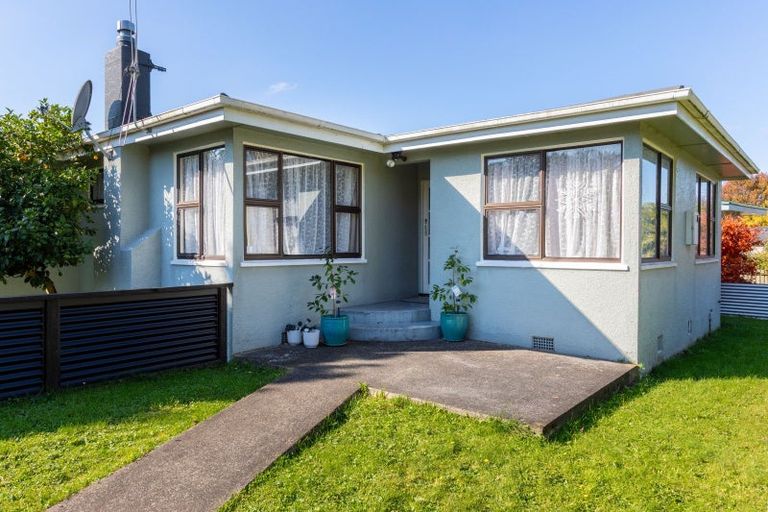 Photo of property in 42 Tararua Street, Pahiatua, 4910