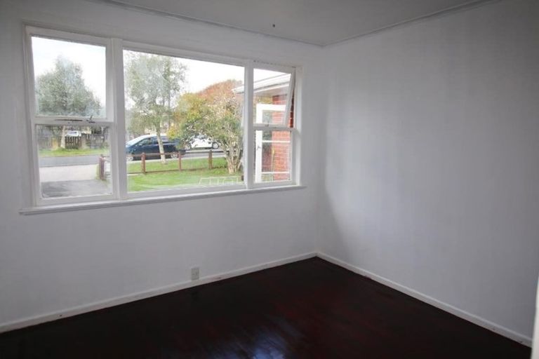 Photo of property in 7 Barbary Avenue, Kelston, Auckland, 0602