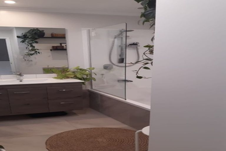 Photo of property in 50 Mapou Road, Hobsonville, Auckland, 0616