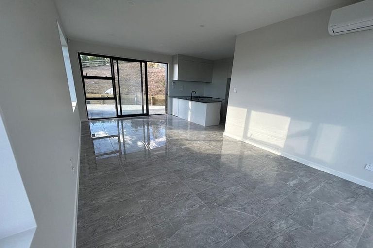 Photo of property in 41b Gracechurch Drive, Flat Bush, Auckland, 2016