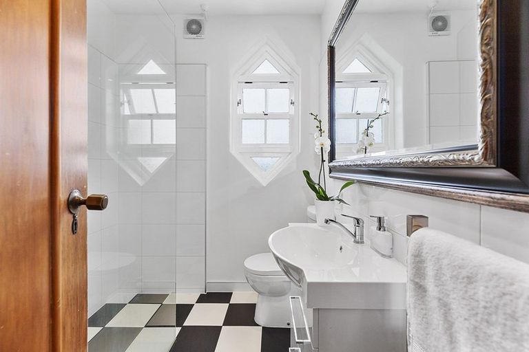 Photo of property in 10 Rakau Road, Hataitai, Wellington, 6021