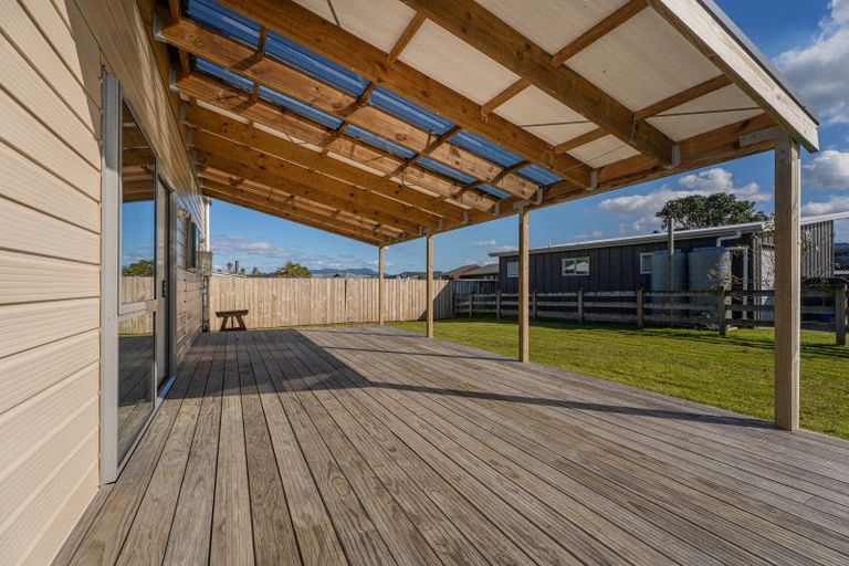Photo of property in 14 Rena Place, Whitianga, 3510