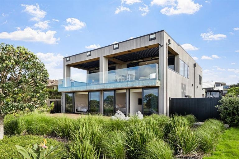Photo of property in 8 Lagoon Way, Omaha, 0986