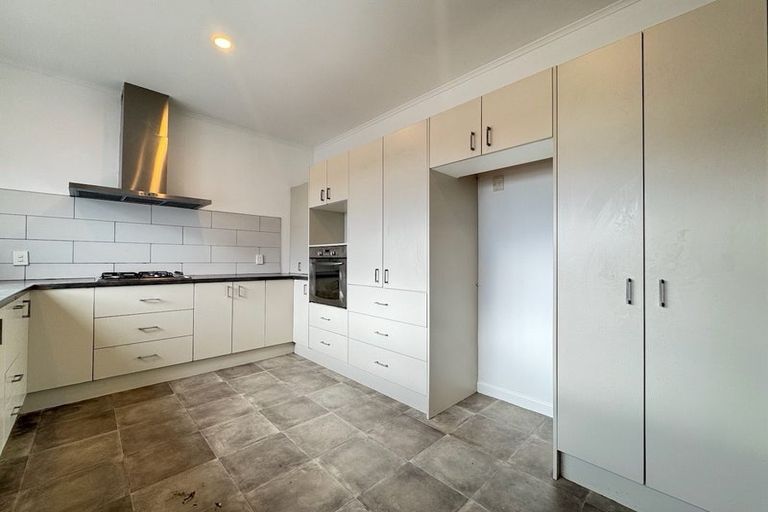 Photo of property in 30 Chesterton Street, Johnsonville, Wellington, 6037