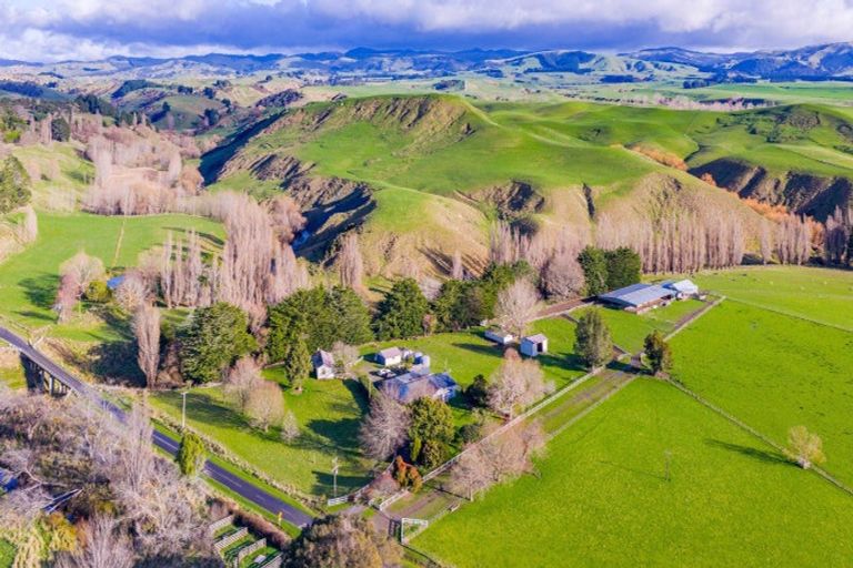 Photo of property in 756 Mangaorapa Road, Mangaorapa, Porangahau, 4291