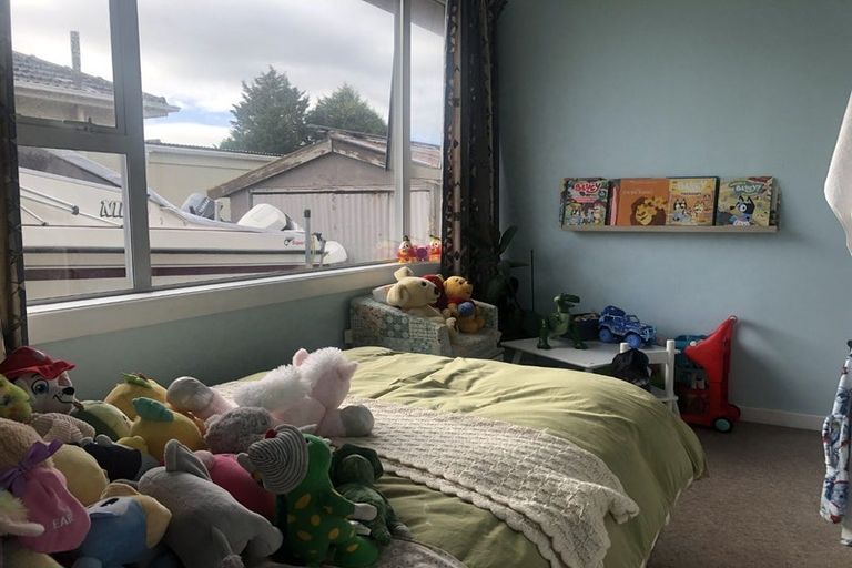 Photo of property in 186 Morton Street, Strathern, Invercargill, 9812