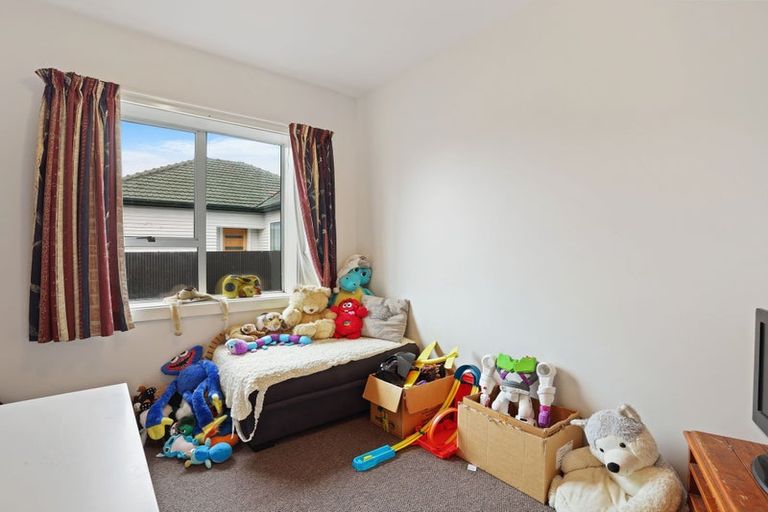 Photo of property in 17 Kerrs Road, Linwood, Christchurch, 8062