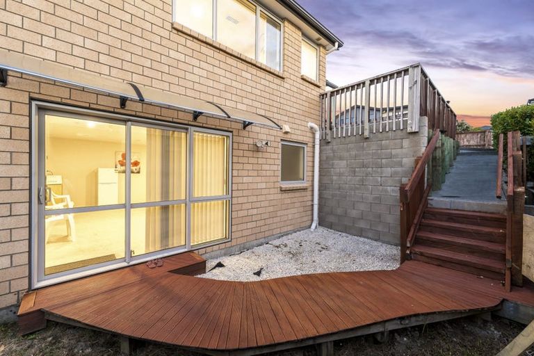 Photo of property in 64 Cirrus Way, Ranui, Auckland, 0612