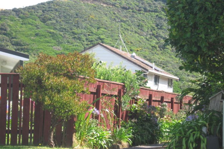 Photo of property in 18 John Witton Drive, Crofton Downs, Wellington, 6035