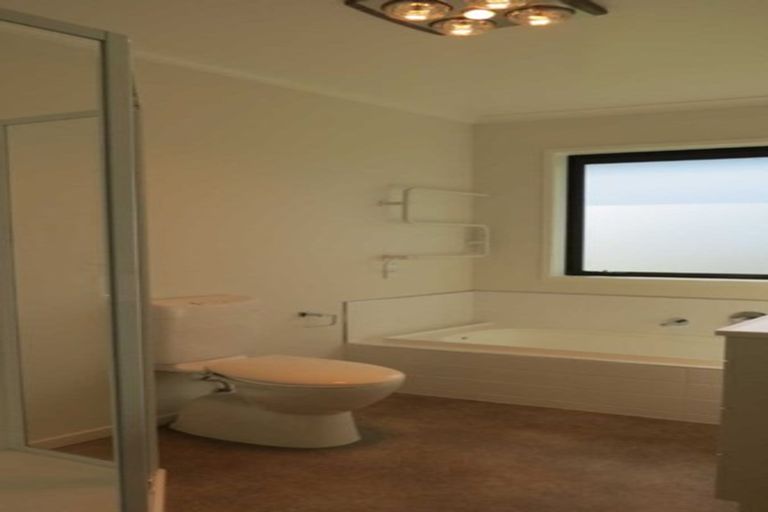 Photo of property in 61 Farnborough Way, Rolleston, 7615