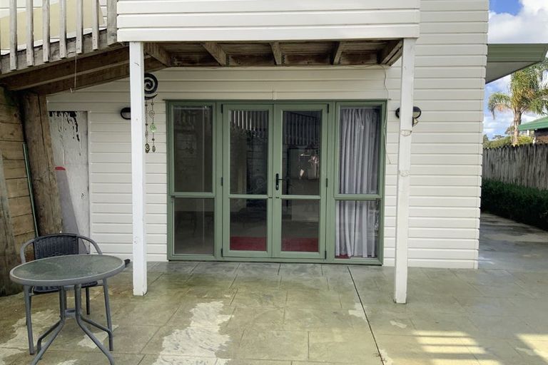 Photo of property in 151c Colwill Road, Massey, Auckland, 0614