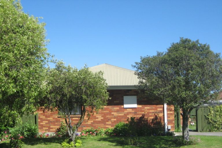 Photo of property in 66 Arcon Drive, Broomfield, Christchurch, 8042