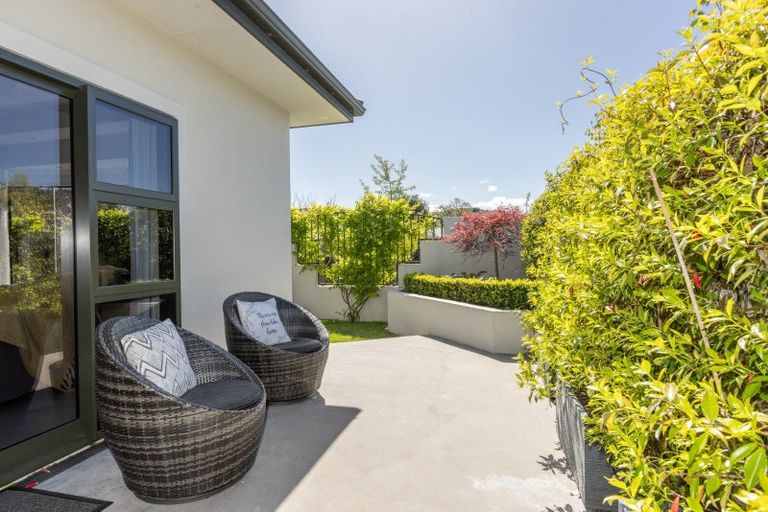 Photo of property in 36 Kensington Drive, Taradale, Napier, 4112