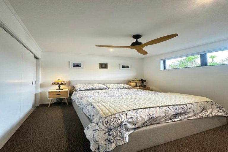 Photo of property in 2/383 Bucklands Road, Bucklands Beach, Auckland, 2012