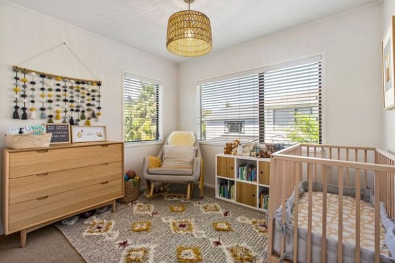 Photo of property in 38 Vandeleur Avenue, Birkdale, Auckland, 0626