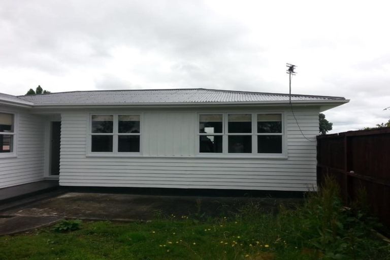 Photo of property in 8 President Avenue, Papakura, 2110