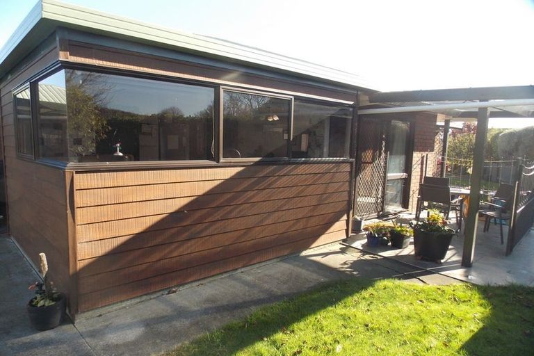 Photo of property in 53 Clarke Avenue, Highbury, Palmerston North, 4412