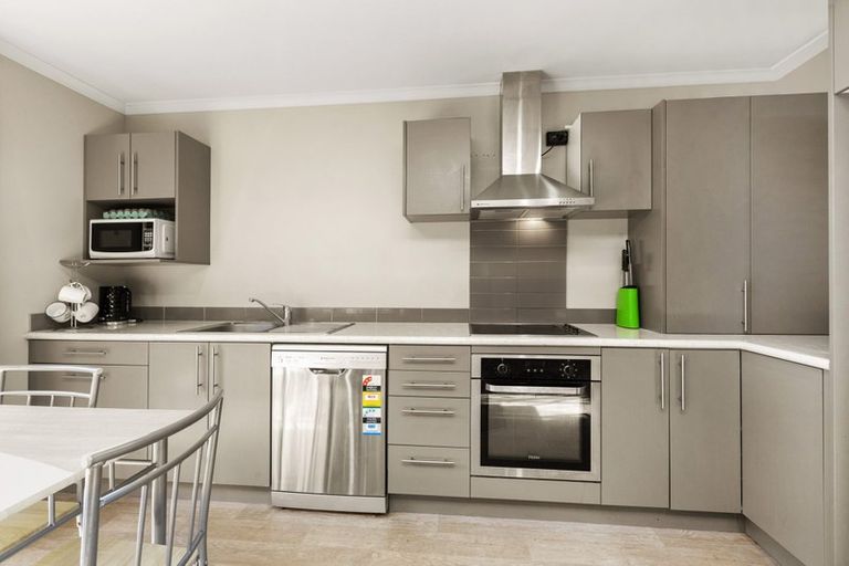 Photo of property in 31u2 Jones Crescent, Melville, Hamilton, 3206
