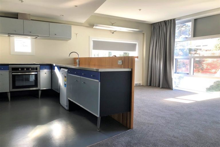 Photo of property in St Pauls Apartments, 66/43u Mulgrave Street, Thorndon, Wellington, 6011