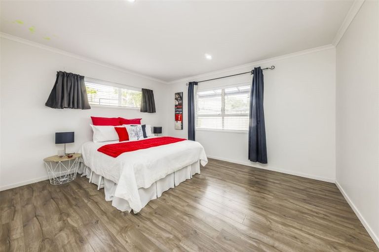 Photo of property in 36 Lendenfeld Drive, Papatoetoe, Auckland, 2025