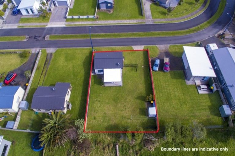 Photo of property in 8 Carina Way, Whitianga, 3510