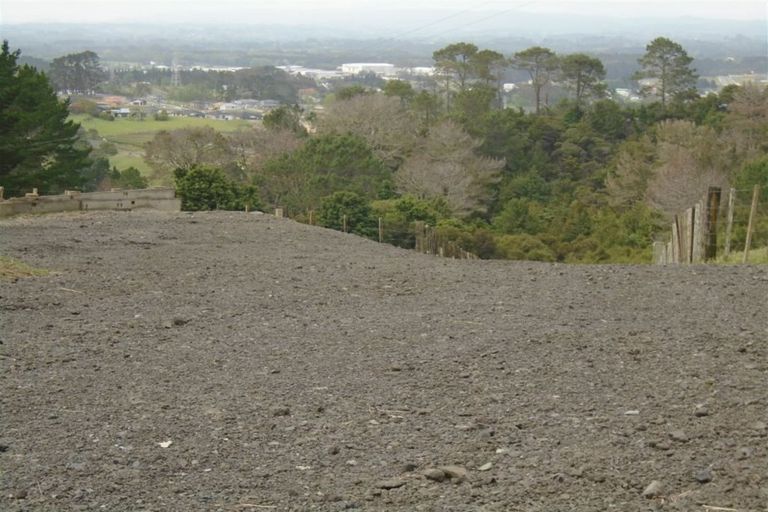 Photo of property in 43a Pinetone Road, Kumeu, 0892