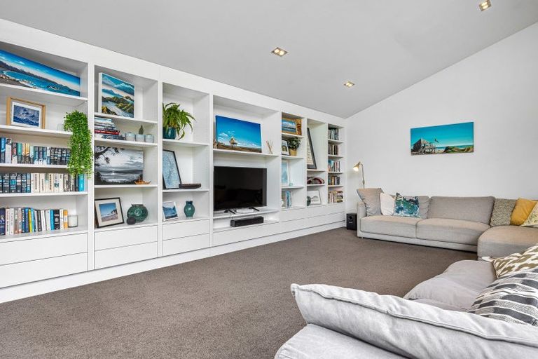Photo of property in 5 Wiggins Street, Sumner, Christchurch, 8081