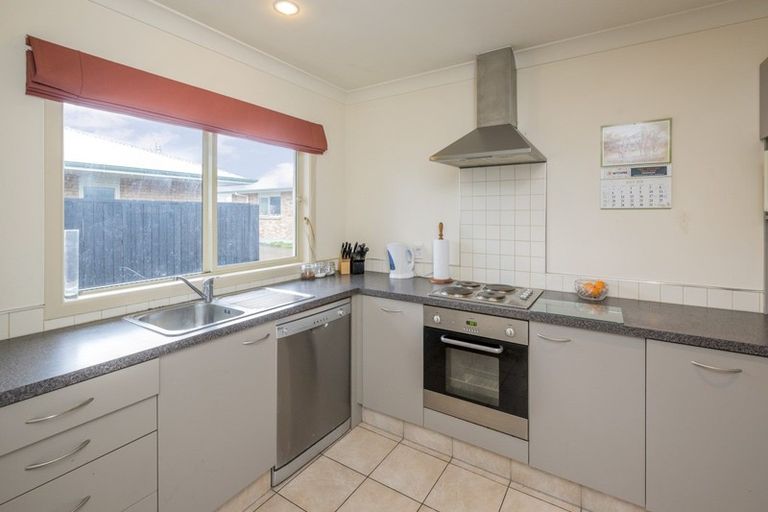Photo of property in 22a Reeve Street, Levin, 5510