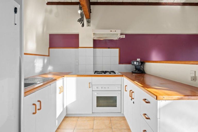 Photo of property in 84 Alpha Street, Cambridge, 3434