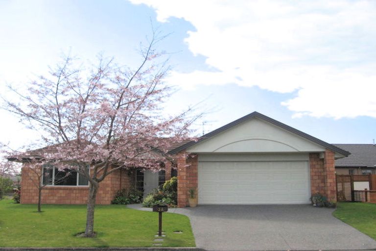 Photo of property in 28 Kinloch Drive, Bethlehem, Tauranga, 3110