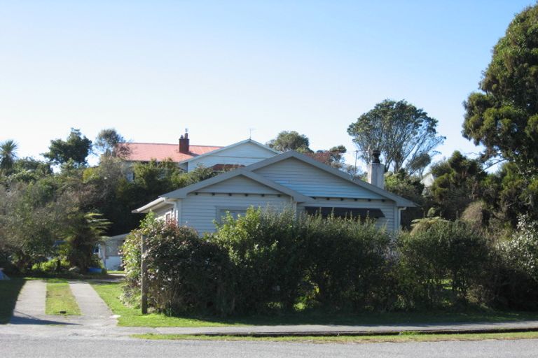 Photo of property in 176 Stafford Street, Hokitika, 7810