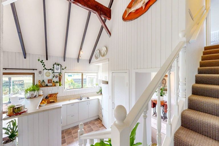 Photo of property in 128 Kiwi Road, Whangamata, 3620