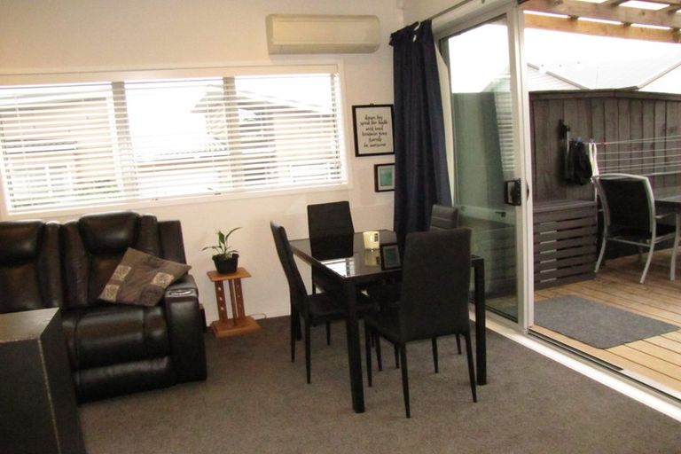 Photo of property in 24 Station Street, Hobsonville, Auckland, 0616