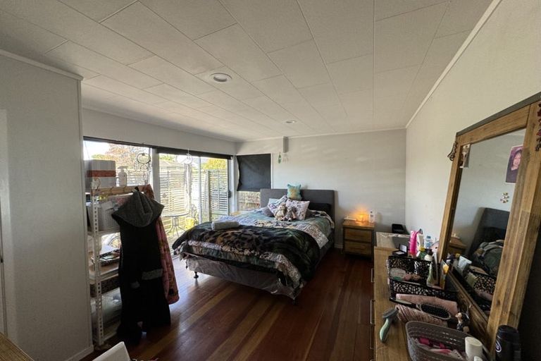 Photo of property in 32 Fairlight Place, Manurewa, Auckland, 2102