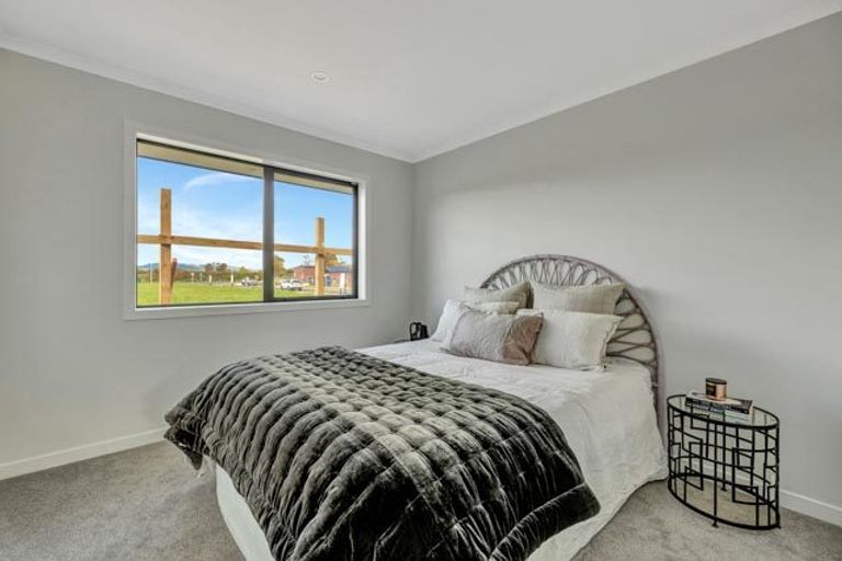 Photo of property in 13 One Haruru Street, Cambridge, 3493