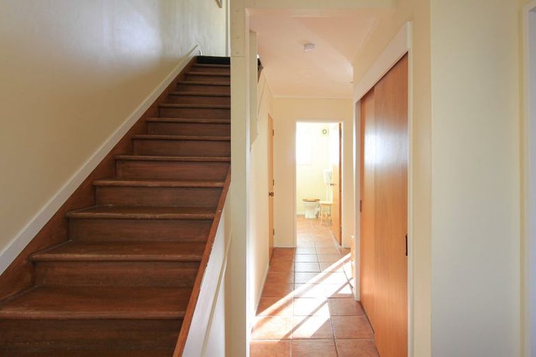 Photo of property in 30f4 Lyall Parade, Lyall Bay, Wellington, 6022