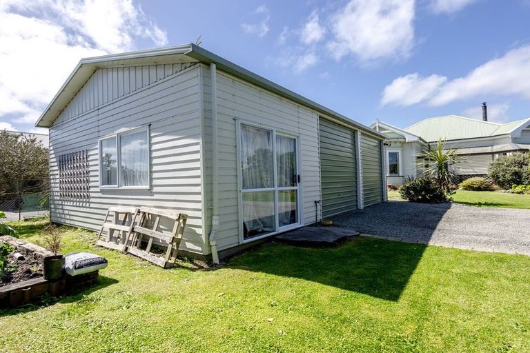 Photo of property in 87 Blake Street, Blaketown, Greymouth, 7805