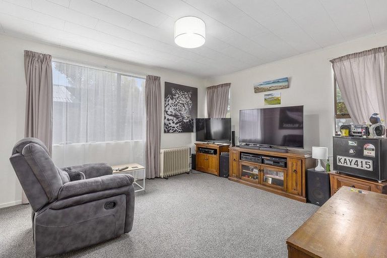 Photo of property in 128 Conclusion Street, Ascot Park, Porirua, 5024