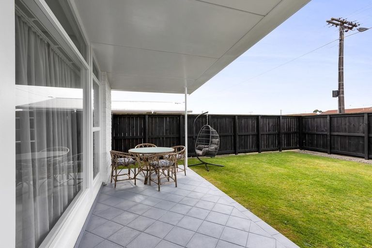 Photo of property in 24 Tukapa Street, Westown, New Plymouth, 4310